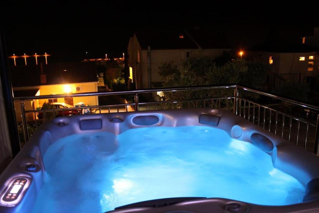 Kristal Paris Resort 诺瓦利娅 外观 照片